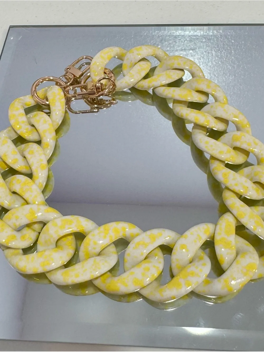 New Acrylic Glossy Yellow Speckled Bag Chain 18 inches